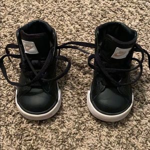 HIGHTOP NIKE SNEAKERS